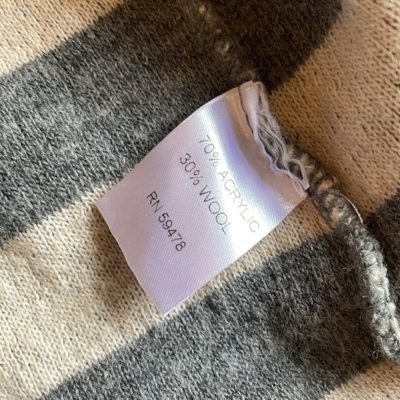 Cozy Neutral Wool Cardigan - Picture 9 of 10